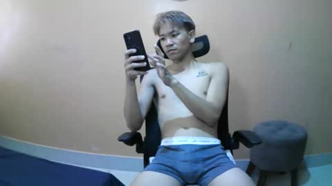 riiichie12 online show from October 3, 6:43 am