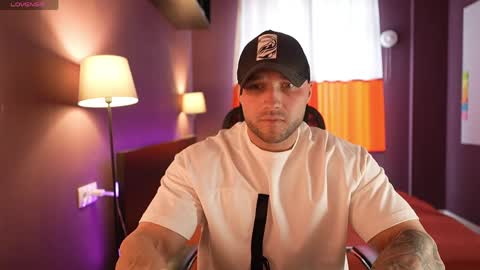 rikadler online show from April 10, 8:19 am