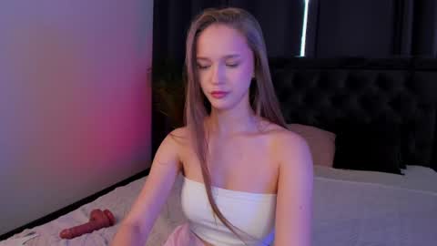 Rina online show from July 7, 4:03 am
