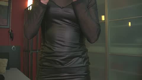 rinathequeen online show from February 6, 1:54 pm