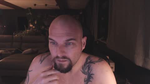 Jack online show from December 1, 7:38 pm