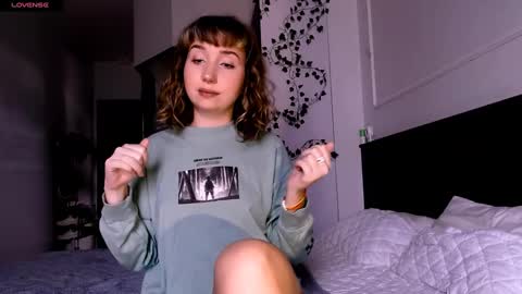 Snapshot of riri_rich chatting on December 22, 6:49 am Rita online show from December 22, 6:49 am