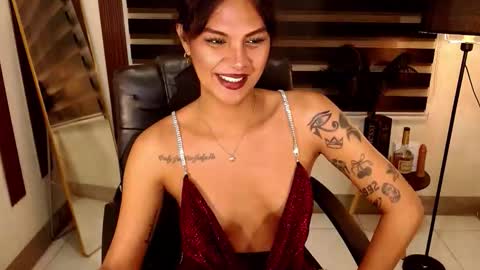 riri online show from October 30, 10:38 am