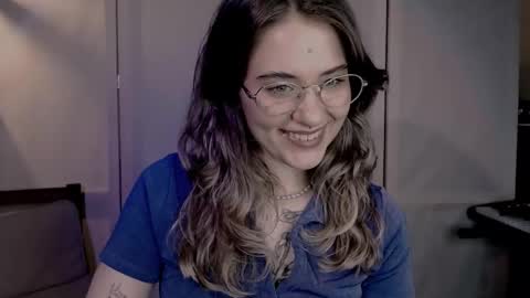 Snapshot of risha_laass chatting on January 16, 5:55 pm risha_laass online show from January 16, 5:55 pm