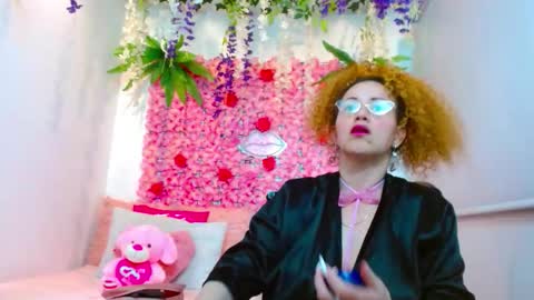 Risitos De Oro online show from October 9, 7:03 am