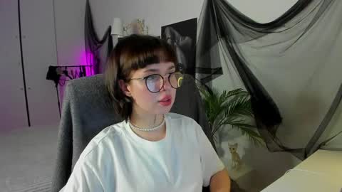 Alice online show from June 5, 8:47 pm