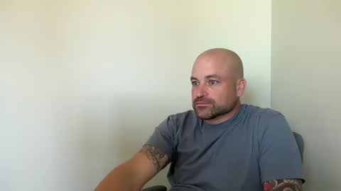 Snapshot of roadking1122 chatting on October 23, 5:14 pm roadking1122 online show from October 23, 5:14 pm