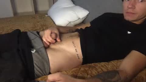 RoastingCorn online show from December 20, 1:54 pm