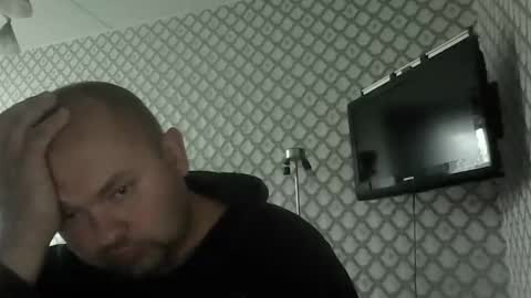 rob18997 online show from March 30, 3:56 pm