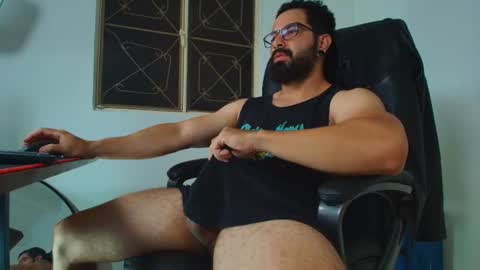 Robby online show from August 2, 11:39 pm