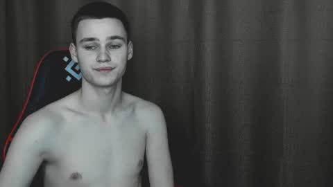 robert10211 online show from December 27, 9:00 pm