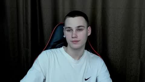 robert10211 online show from January 8, 6:09 pm