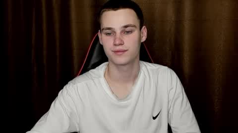 robert10211 online show from January 22, 8:17 pm