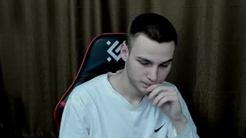 robert10211 online show from January 15, 7:55 pm