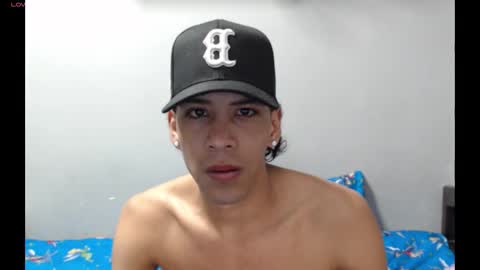 robert_kingg online show from February 10, 7:11 am