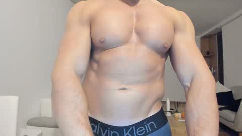 roberto4ever online show from November 17, 5:37 pm