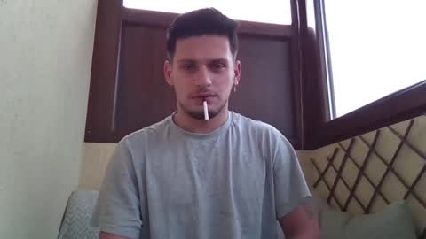 Snapshot of roberto_twink1 chatting on October 26, 12:17 pm Roberto online show from October 26, 12:17 pm