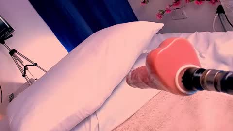 Roberts kloe online show from September 13, 6:10 pm