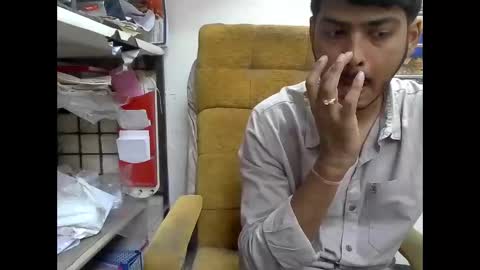 Snapshot of robertsalia220 chatting on September 18, 1:15 pm Robertsalia online show from September 18, 1:15 pm