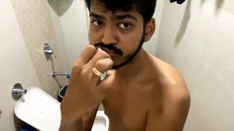 Snapshot of robertsalia220 chatting on December 26, 4:10 am Robertsalia online show from December 26, 4:10 am