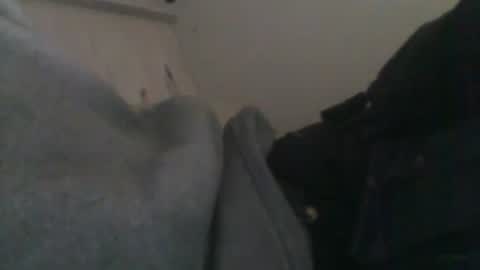 R online show from December 19, 8:13 am