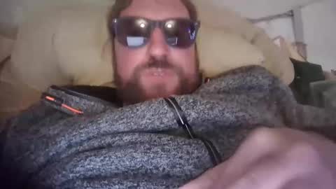 robinouhot online show from March 28, 6:09 pm