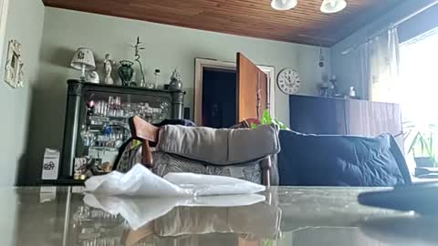 robke1966 online show from May 4, 9:49 am