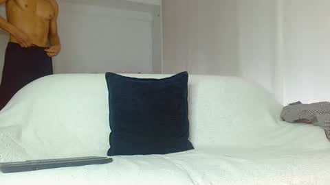 roby_millerr online show from February 19, 6:32 pm