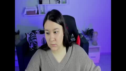 Snapshot of rochelelin chatting on December 6, 9:16 am She knows online show from December 6, 9:16 am