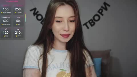 rocketsgirl online show from April 17, 7:00 am