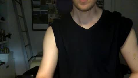 Snapshot of rocketviper chatting on September 16, 4:32 pm RocketViper online show from September 16, 4:32 pm