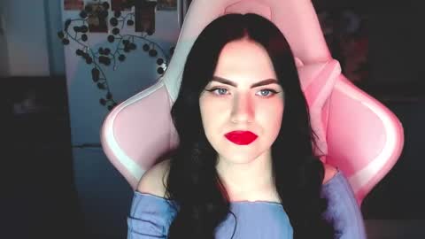 Sophie  online show from February 9, 1:35 pm