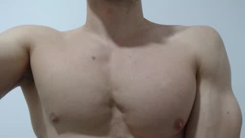 rocky muscle online show from March 18, 8:26 pm