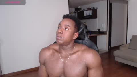 Snapshot of rogger_physique chatting on March 2, 7:56 pm Rogger online show from March 2, 7:56 pm