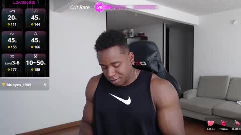 Snapshot of rogger_physique chatting on January 19, 2:28 pm Rogger online show from January 19, 2:28 pm