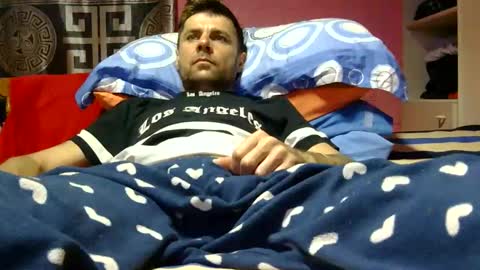 Banderas online show from March 15, 9:40 pm