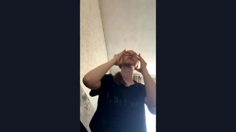 rogue_parcel online show from April 8, 6:27 am