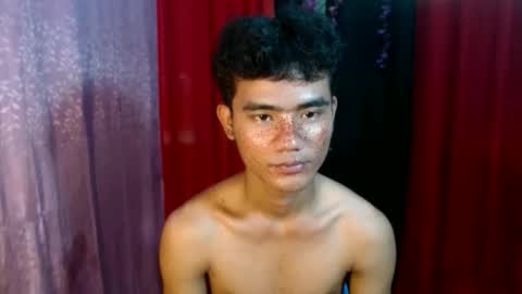 roianboyyy online show from May 29, 2:09 am