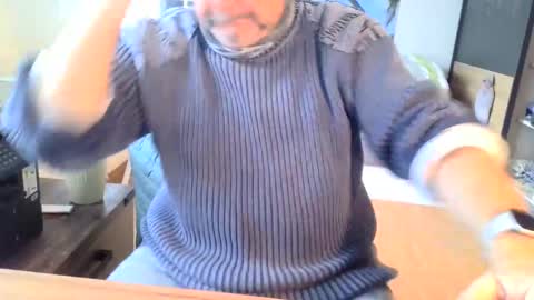 rolandloser1000 online show from January 27, 12:48 pm