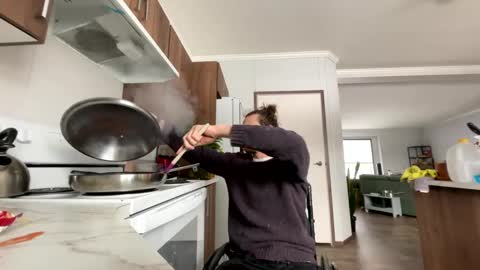 Rollinintheweeds online show from February 16, 9:38 pm