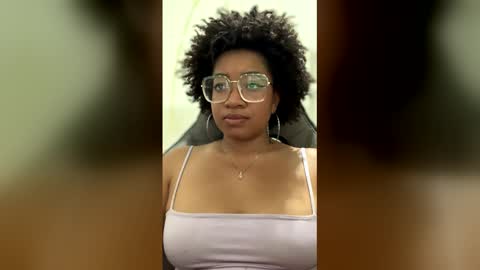 Is A Belle online show from January 7, 10:15 pm