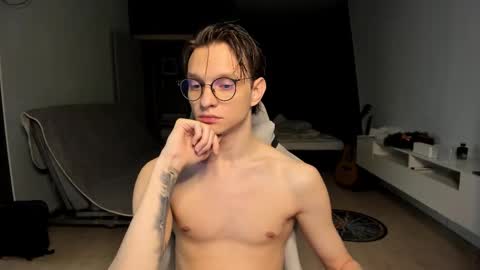 Romeo online show from February 7, 3:26 pm