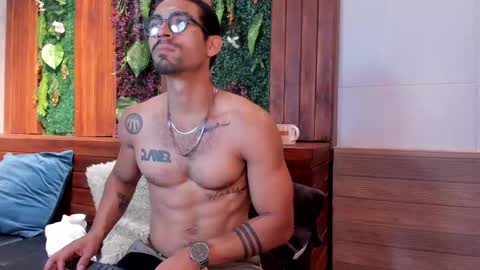 R O M E O  online show from January 19, 5:37 am