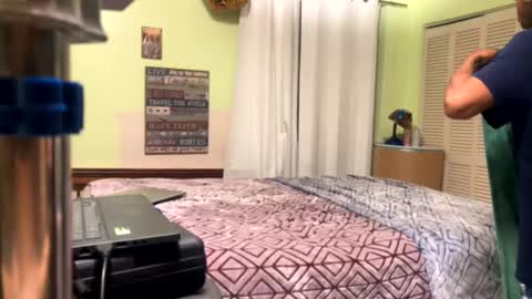 romeotyn online show from February 25, 9:42 am