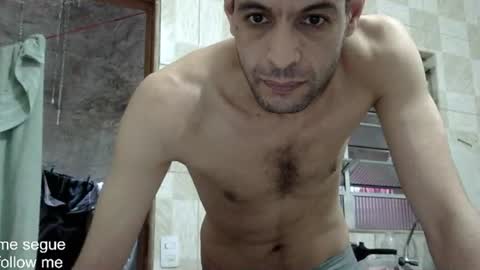 Snapshot of ronnispoto chatting on January 3, 8:22 pm ronny online show from January 3, 8:22 pm