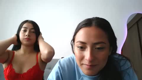 Snapshot of roosmery_ chatting on October 14, 2:42 pm roosmery_ online show from October 14, 2:42 pm