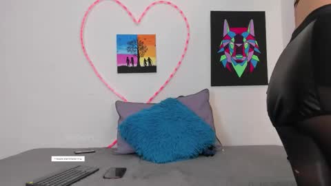    online show from November 9, 11:29 pm