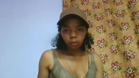 rosah225127 online show from April 20, 6:11 pm