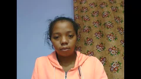 rosah225127 online show from May 16, 10:36 am