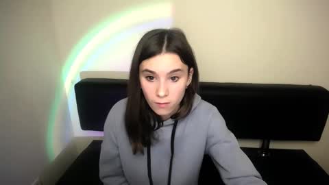 Rose online show from December 18, 7:58 am